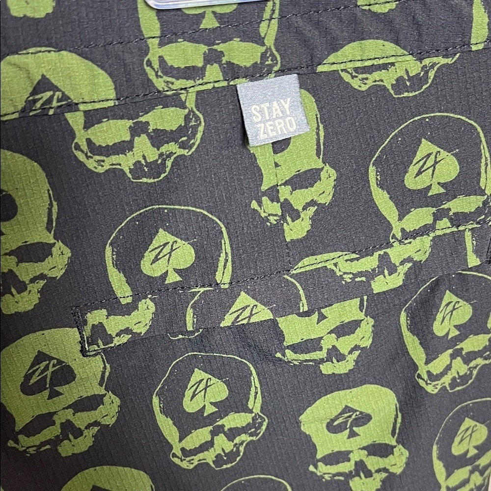 Zero Foxtrot Black Green Skull Men's Athletic Shorts Large - Picture 5 of 6